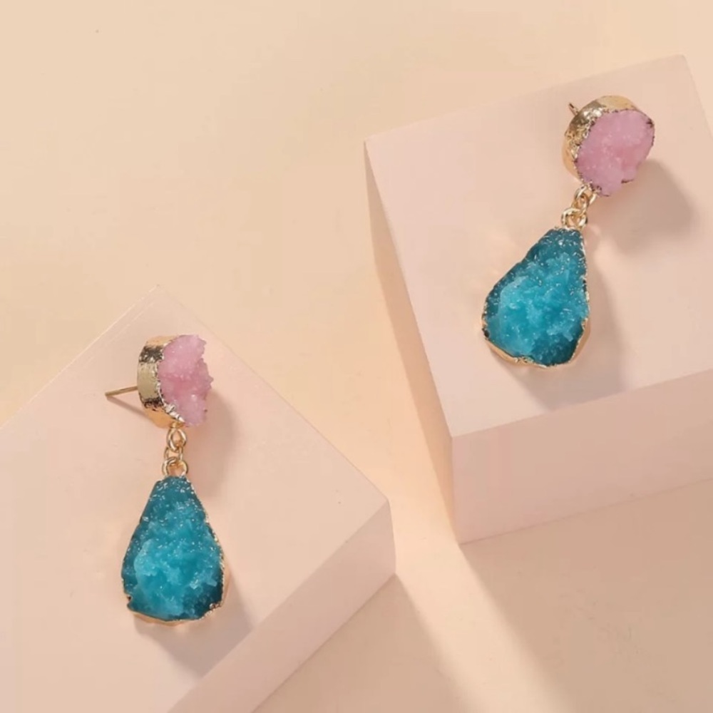 🔹New🔹Aqua Double Drop Stone Earrings - Picture 2 of 4